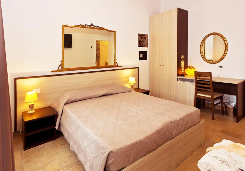 Casa Porta Marina Hotel Ventimiglia Eksteriør billede